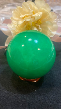 Illuminate!!FLORESCENTLimeGreenMarbleHealingSphere&Stand60mm❤️