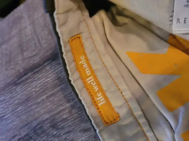 REPOSE Pants 36x30 in Men's in St. Catharines - Image 4