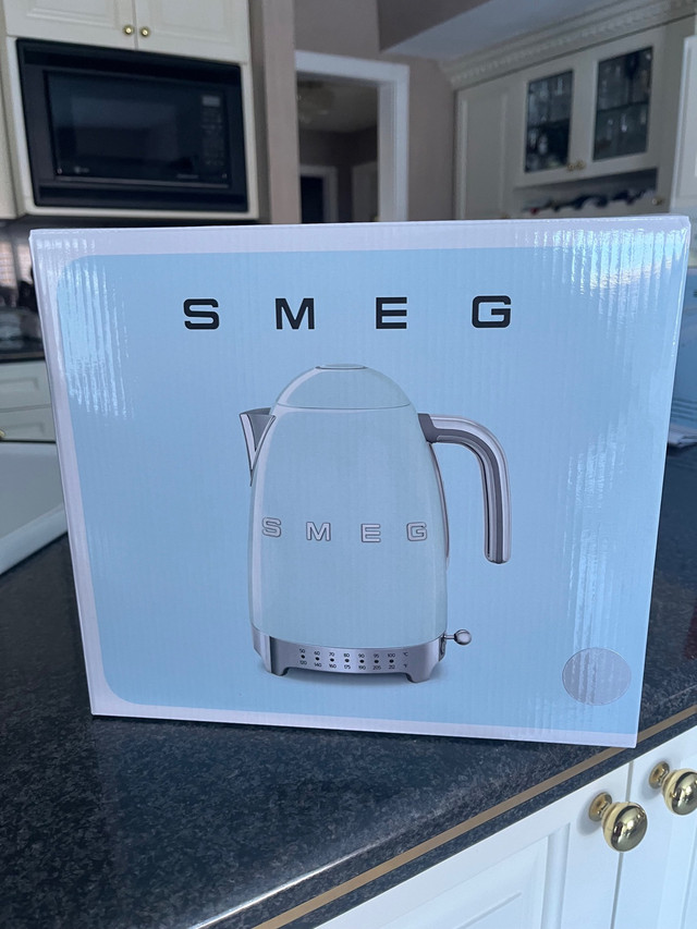 Brand New in Box Smeg VARIABLE Kettle in Chrome  in Other in La Ronge
