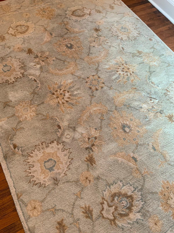 Pottery Barn Wool Rug 5' x 8' - Persian Style  in Rugs, Carpets & Runners in City of Toronto
