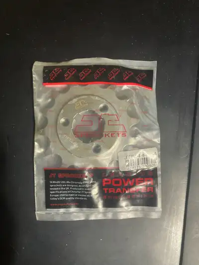 Brand new, still in packaging. Suzuki DR650 JT 14 Tooth Front Sprocket compatible with OEM 525 Chain...