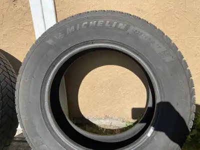 Michelin X-Ice Snow SUV X 4 225-65-R17 Will not accept low ball offers, these are great tires