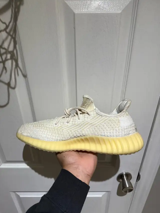 Yeezy 350 Nutural  in Men's Shoes in Mississauga / Peel Region - Image 5