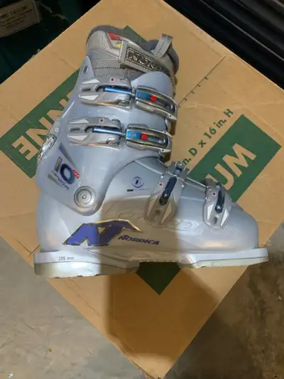Women’s Ski Boots, View more