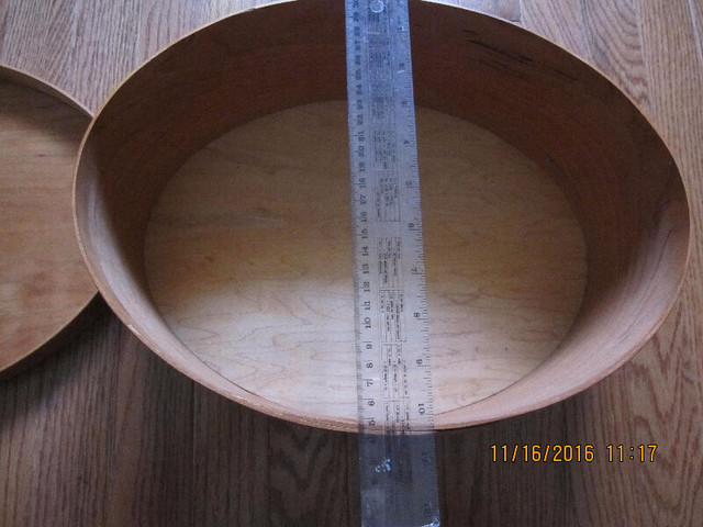 Beautiful Large Shaker Box in Arts & Collectibles in Sarnia - Image 4