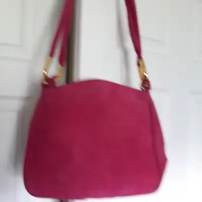 SAC À MAIN NEUF SUÈDE ROSE+DÉCO GOLD 11"x11"+BANDOULIÈRE: $20.00, View more