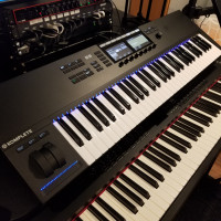 Komplete Kontrol S61 MK2 MIDI Keyboard Controller