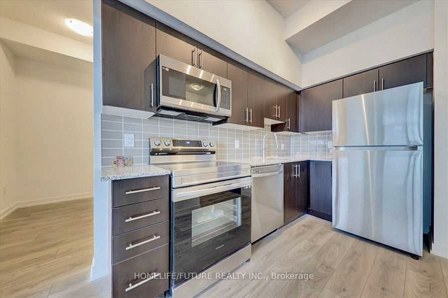 1 BED 1 BATH in Long Term Rentals in Oshawa / Durham Region - Image 3