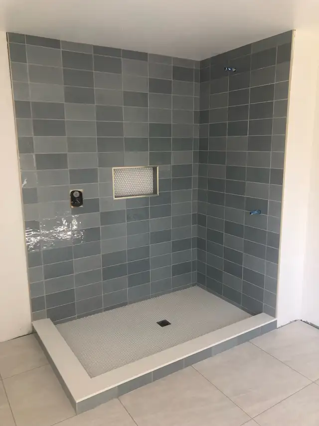 Tile installations 510357552089026561