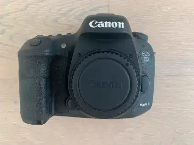 Canon 7D Mark II Body – Excellent Condition, View more