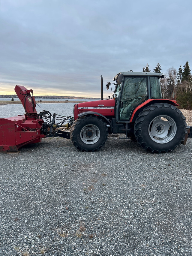 Massy Ferguson  in Farming Equipment in Cape Breton - Image 2