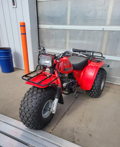 1982 Honda ATC 200E trike. Great condition. 192 cc, 1 cylinder 4 stroke Honda engine. 5 speed high r...