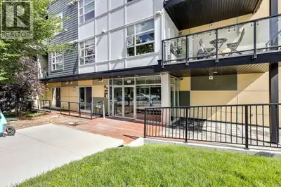 Beautiful two bedroom two bathroom in Bridgeland for rent. Close to shopping, restaurants. The build...