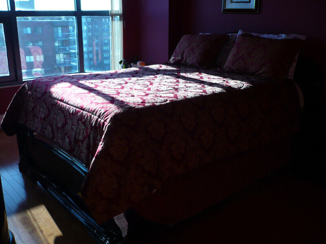Couverture de lit queen size dans Articles multiples  à Ville de Montréal