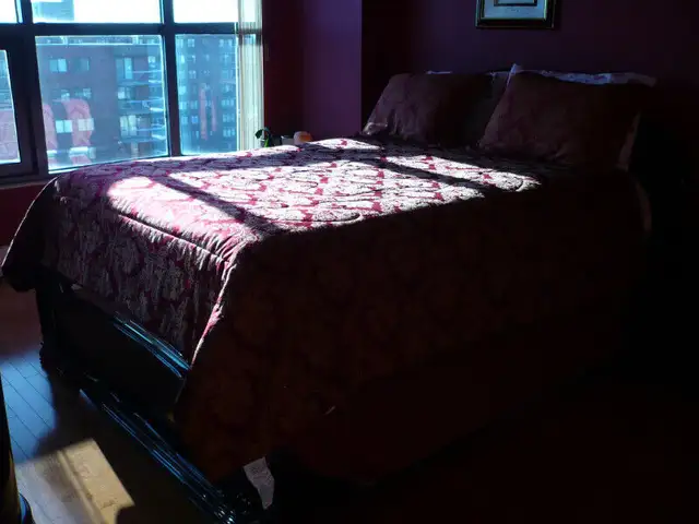 Couverture de lit queen size in Multi-item in City of Montréal - Image 2