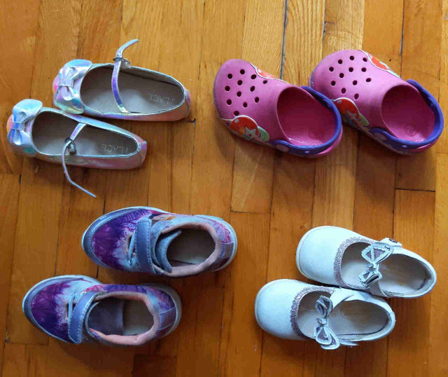 Chaussure pour fille 1-3 ans dans Vêtements - 2T  à Ville de Montréal
