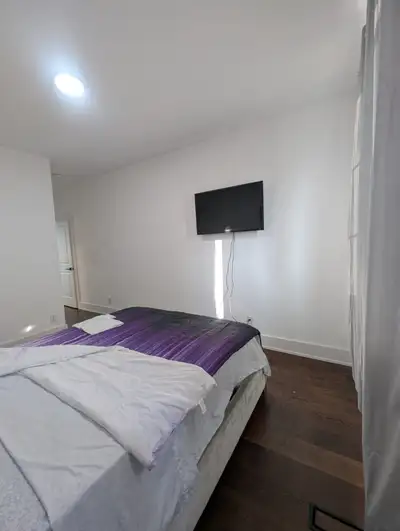 Affordable Private Ensuite Room for Rent in Oshawa – Available Now! • Private Bedroom • Private Bath...