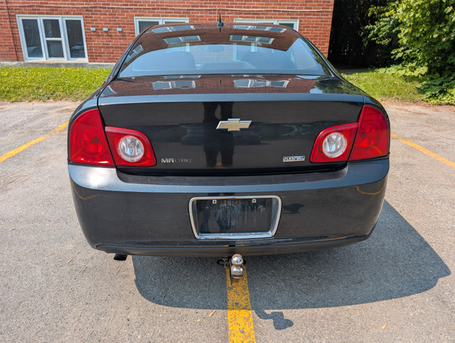 Chevrolet Malibu 2010 dans Autos et camions  à Laval/Rive Nord - Image 2