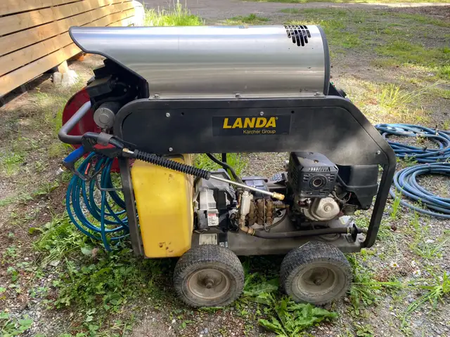 Industrial Hot/Cold water pressure washer in Other in Williams Lake - Image 2