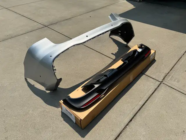 MB GLE400 rear bumper in Auto Body Parts in Edmonton - Image 2