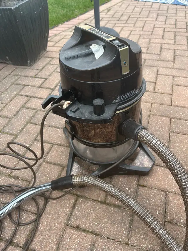 Rainbow SL Vacuum in Vacuums in Winnipeg - Image 3