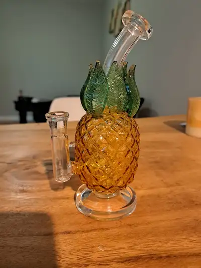 Pineapple Rig, View more