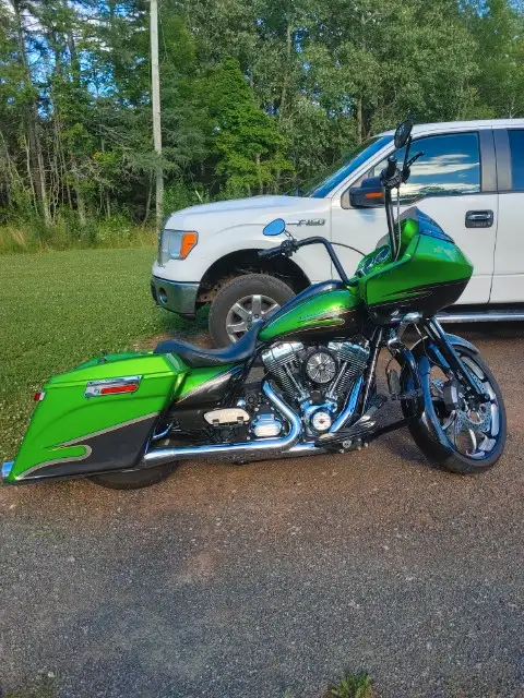 beauty  road glidefor sale in Touring in Charlottetown - Image 9