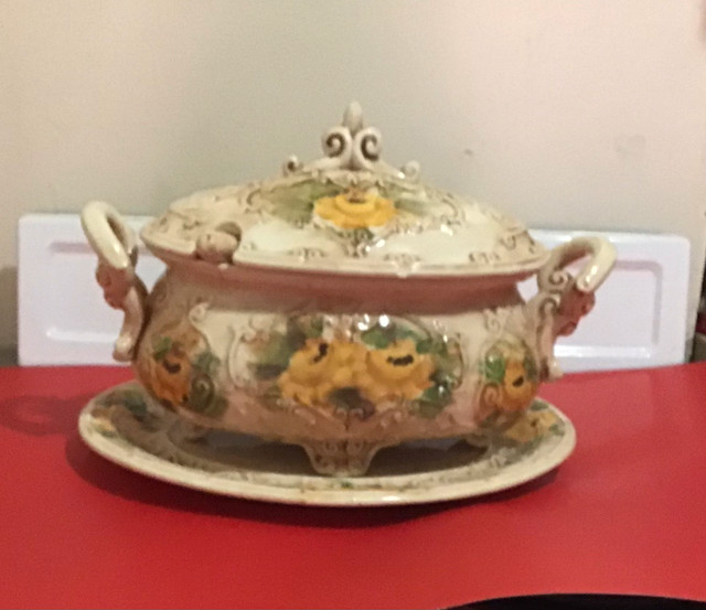 Tureen Vintage Hand Painted From Brazil Hold 12 cups Liquid in Kitchen & Dining Wares in Hamilton