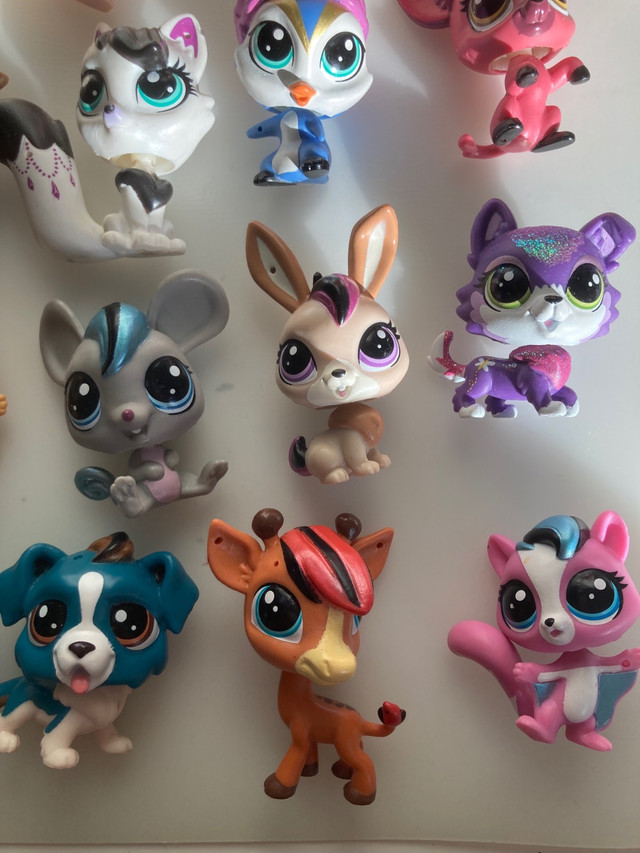 Littlest pet shop 20 pets  in Toys & Games in Red Deer - Image 4