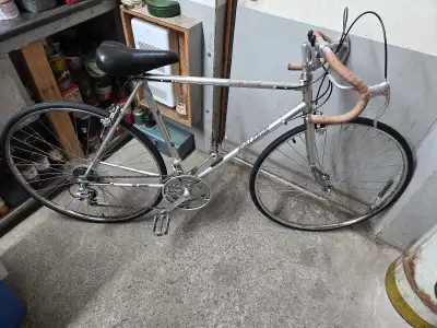 200$/chacun Plusieurs Velo course route vintage roues 27po, View more