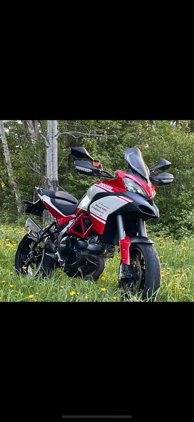 Ducati Multistrada Pikes Peak 1200 S , Olhin semi active suspension, Traction control , ABS. Full Te...
