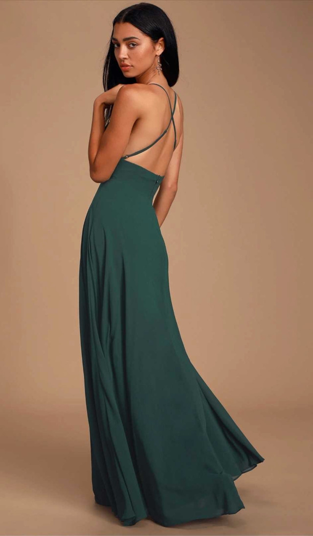 Lulus forest green maxi dress  in Women's - Dresses & Skirts in Thunder Bay - Image 2