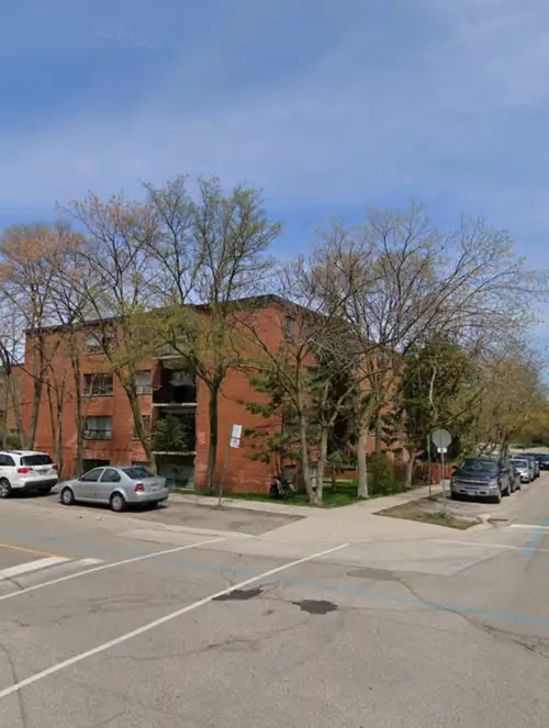 Queensway & Park Lawn Rd. Features- 2 bedrooms + den, high ceilings, large open-concept Living and D...