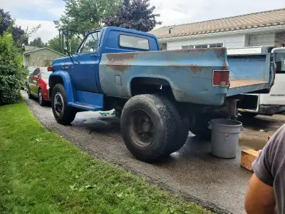 77 gmc c6500 5 speed trans 2 speed rear 366 tall deck gas. Runs and drives does not stop ! Will sell...
