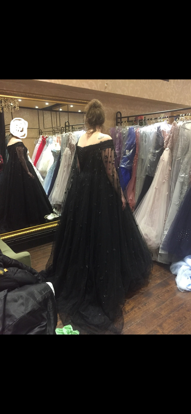 Plus size Black wedding dress / Robe de mariage Noir dans Mariage  à Laval/Rive Nord - Image 2