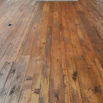 Reclaimed hardwood flooring. Barn board flooring WIDE PLANK in Floors & Walls in Kitchener / Waterloo - Image 4