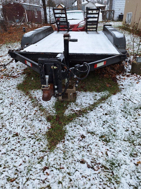 Tri-axle Trailer in Cargo & Utility Trailers in Ottawa - Image 3