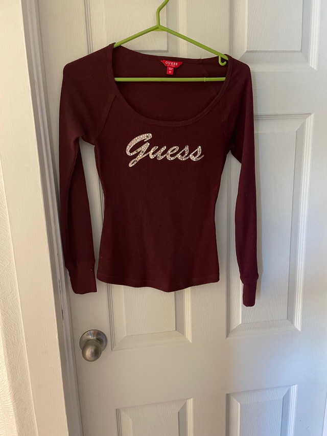 Size small /ten items in Women's - Tops & Outerwear in North Bay