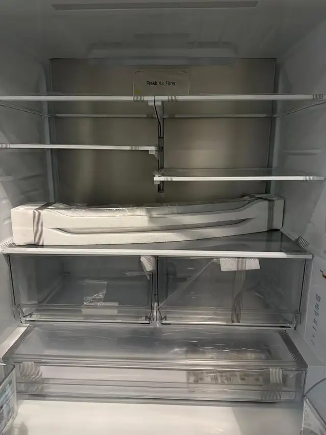 Econoplus Halifax Big Sale Open Box LG 36 Inch Fridge in Refrigerators in City of Halifax - Image 5