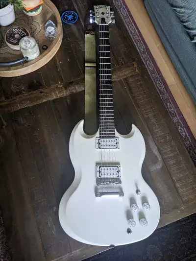 Gibson SG Baritone 2013, View more