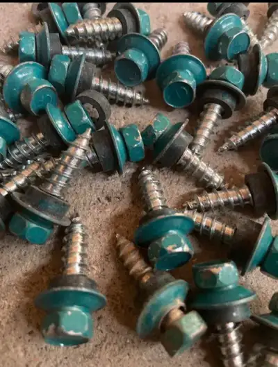 30 pcs. Metal Roofing Screws. Galvanized Hex Head Sheet Metal Roof Screw. Self Starting Metal to Woo...