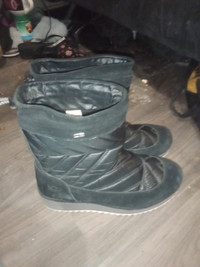 Woman's Uggs boots