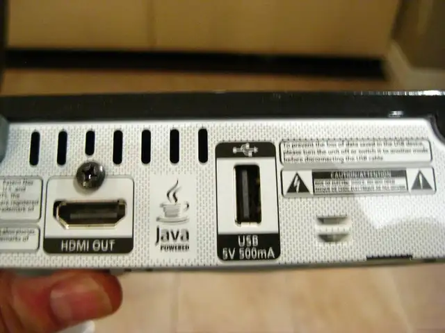 Samsung Blu-Ray Player & Remote Control #BD-E5400 With Wi-Fi in General Electronics in Kitchener / Waterloo - Image 8