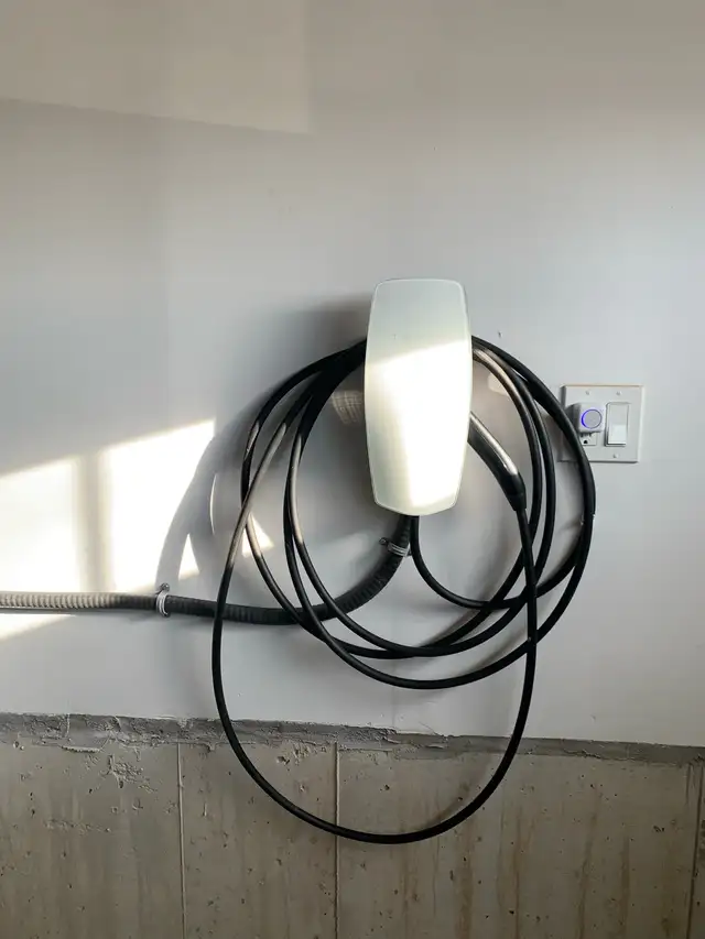 Master Electrician and licensed Electrical Contractor 905783152563735895951491124