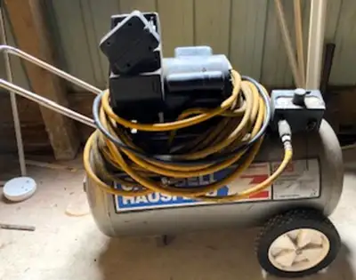 Campbell Hausfeld 2-HP Air Compressor. This QUALITY Unit includes Hoses PLUS Extra Hoses PLUS Air Ra...