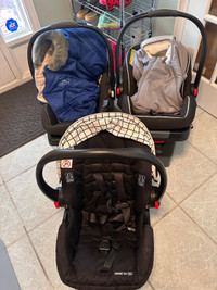 Graco car seats with base / coquilles Graco avec bases