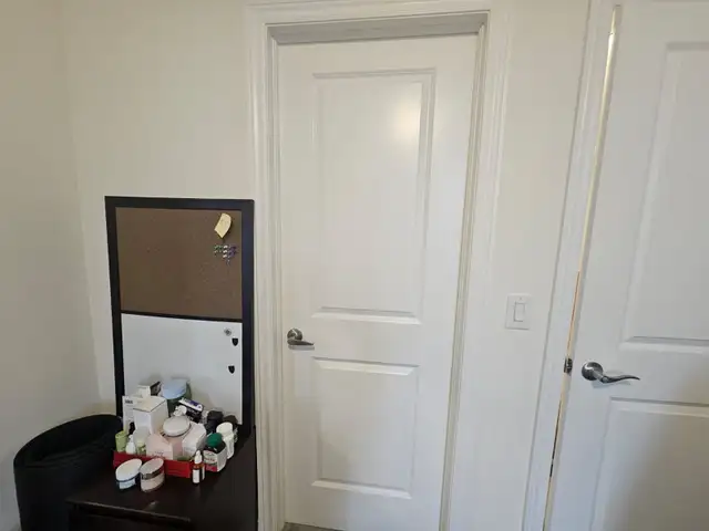 Private Room for rent for a girl in Long Term Rentals in Kitchener / Waterloo - Image 3