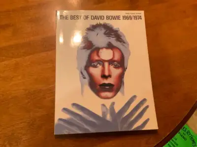 Livre de musique - The Best of David Bowie 1969-1974, View more
