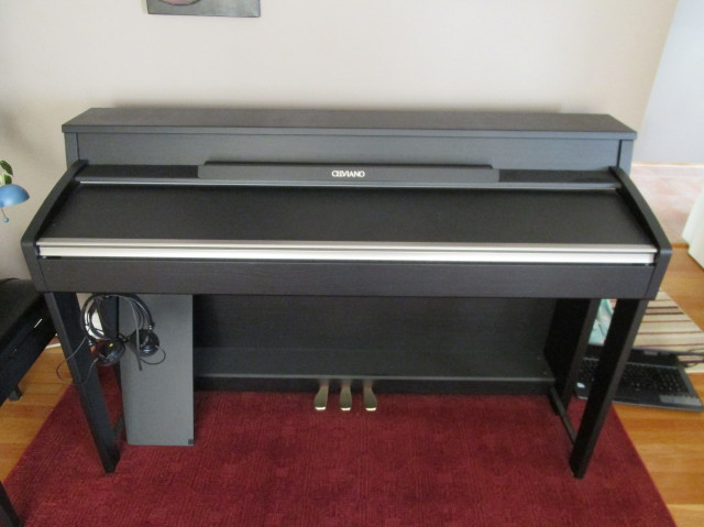 PIANO CELVIANO  AP-620 in Hobbies & Crafts in Gatineau