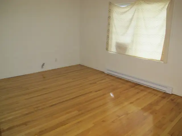 Duplex 2 bedroom 1st floor for rent  1st February near metro Nam